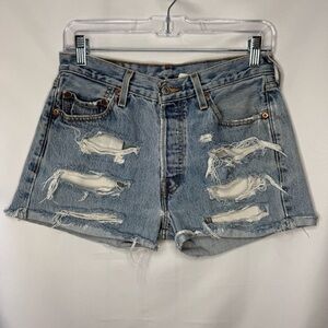LEVIS 501 Distressed Denim Women's Modest Summer Button Fly Cutoff Shorts Sz 30